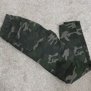 Good American camo jeans size 2